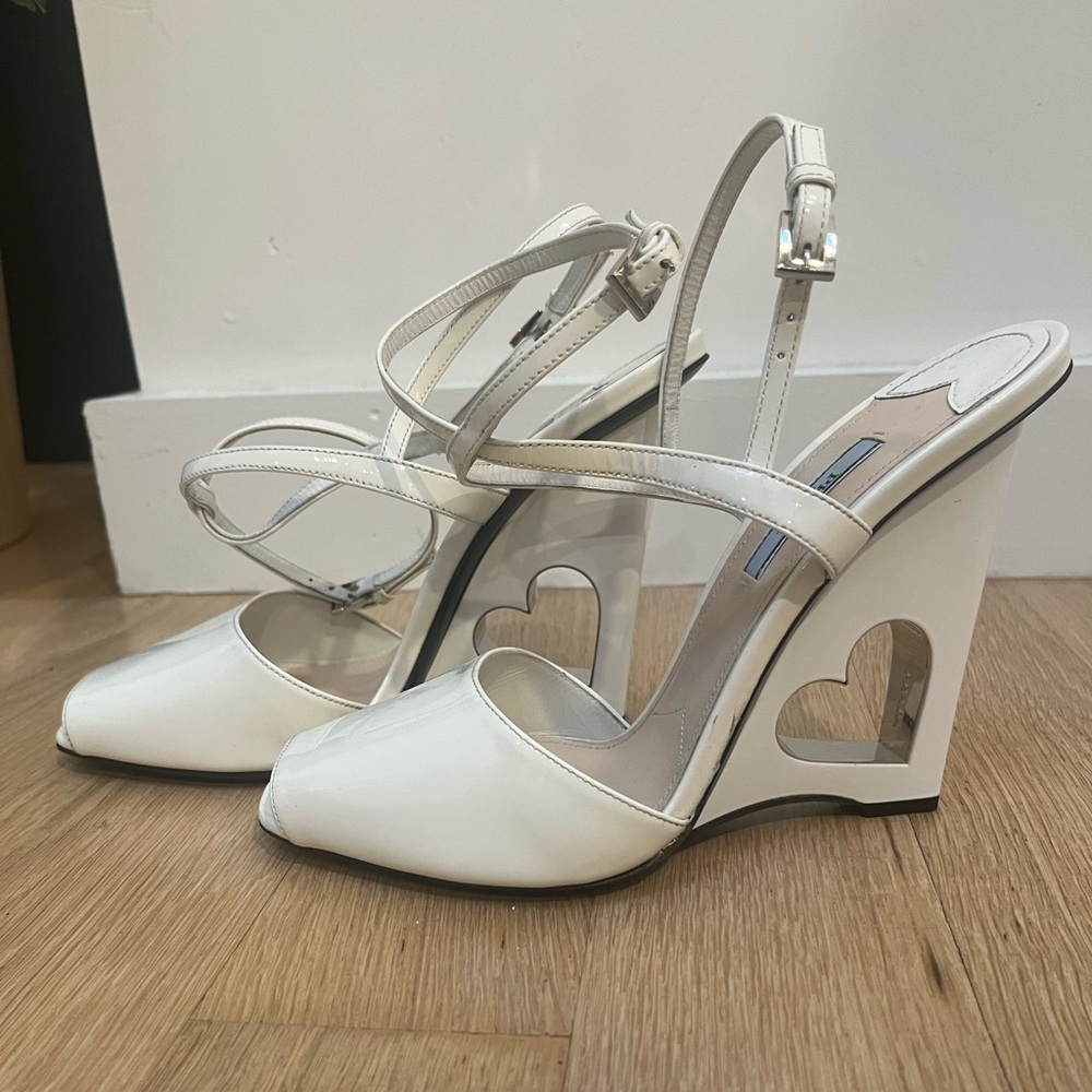 ✨Prada White Heart Heels✨